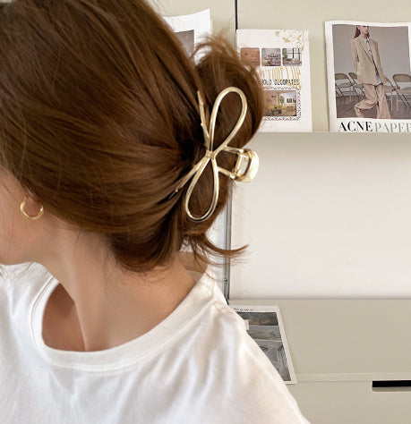 Oversized Pearl Wave Grip