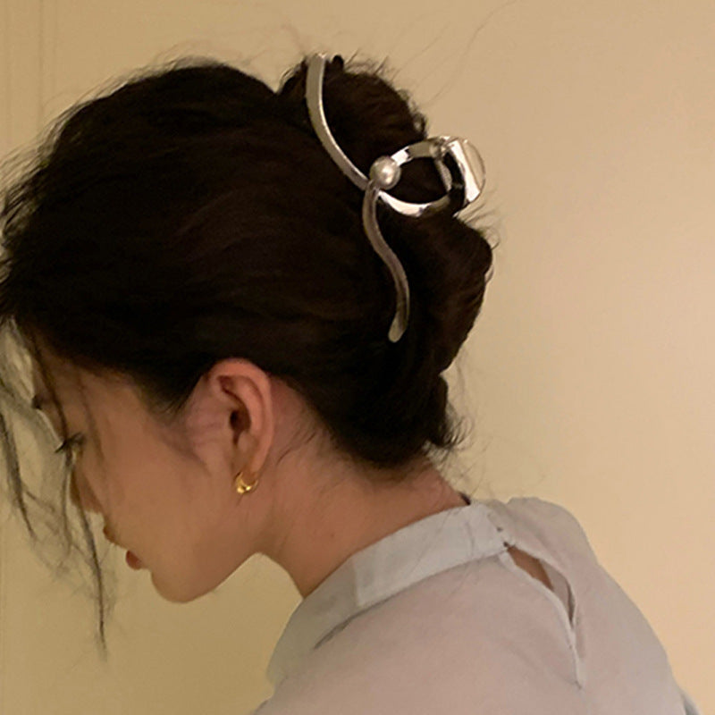 Oversized Pearl Wave Grip